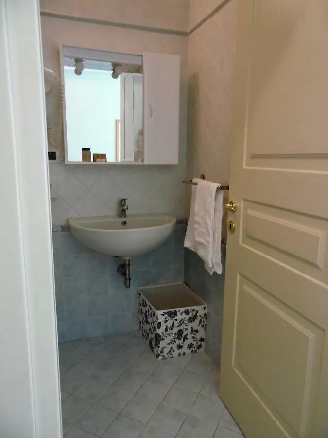 Al Borgo Bed & Breakfast Lucca Italy